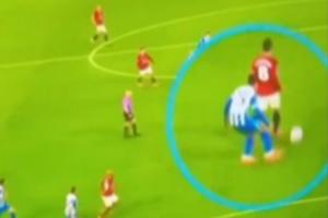 妙啊大B哥B費(fèi)提前觀察+巧妙漏球，不觸球“助攻”姆伯莫破門