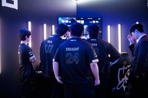 還是做不到么HLE本屆S15八強(qiáng)出局，全年最好成績(jī)先鋒賽冠軍