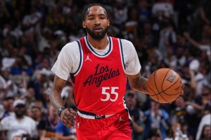 泰倫-盧：小瓊斯連續(xù)33天練投籃沒有休息 他更有投籃信心了