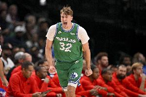 0失誤控鋒！弗拉格NBA首勝22分4板4助生涯首個(gè)20+！