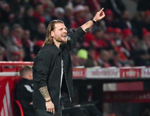 門興主帥：少一人作戰(zhàn)超過(guò)80分鐘，為球隊(duì)展現(xiàn)的面貌感到無(wú)比自豪