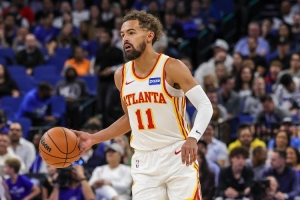 核心控衛(wèi)！特雷-楊上半場(chǎng)6中3得到10分2板8助 罰球4中3