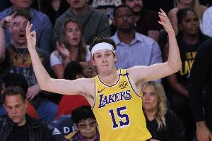 里夫斯全場22罰21中 出手?jǐn)?shù)和命中數(shù)都創(chuàng)生涯單場新高