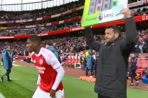 薩利巴半場被換下！下半場比賽開始，莫斯克拉替補登場