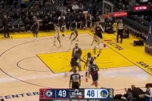 上來就打！小卡單打巴特勒 轉(zhuǎn)身后仰中投空心命中！