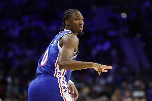 加內特：馬克西也想加入賽季初MVP討論行列了