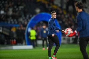 佩尼亞談戰(zhàn)舊主：巴薩是最強(qiáng)球隊之一，狀態(tài)滿血的亞馬爾不可阻擋