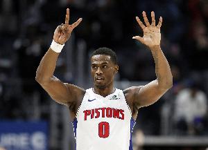 殺傷力很強(qiáng)！杜倫9中5砍下21分12板&拼6前場板 罰球12中11