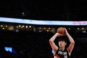 曾令旭：楊瀚森打的沒(méi)啥毛病 但沉退防守這問(wèn)題短時(shí)間內(nèi)解決不了