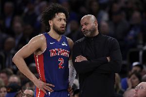 30分10助0失誤！比克斯塔夫：多單打少擋拆模式對(duì)CC來說效果不錯(cuò)