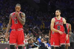 都是舊將！拉文和德羅贊賽后結(jié)伴去了公牛更衣室