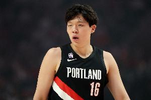 隊(duì)記：CBA沒防守三秒所以楊瀚森只需往里一站  在NBA明顯不知所措