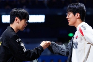 LOL官方分享Doran與Tarzan合影并配文： 一年一度的GRF聚首