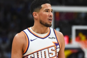 全能發(fā)揮！布克23中13&三分9中6砍下36分5板9助 正負值+19！