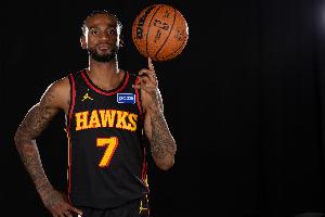 表現(xiàn)高效！亞歷山大-沃克13投6中&三分6中4砍下17分3板3助