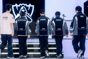 熱議TES被橫掃：Faker一向慷慨 決定把第六冠獻(xiàn)給LPL 給Kanavi做個(gè)T1皮膚吧