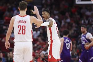 4帽平生涯紀(jì)錄！申京更推：小賈巴里-史密斯的DPOY要來了