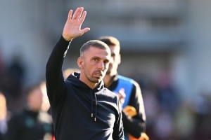 記者：狼隊考慮前主帥加里-奧尼爾 俱樂部所有者仍對其有很高評價