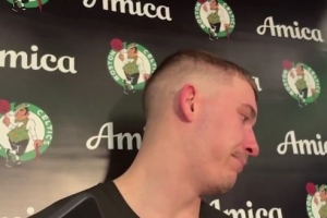 三分5中4得到17分！謝爾曼談心態(tài)：只要能贏球我愿做任何事