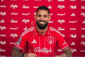 都體：道格拉斯-路易斯在本輪英超受傷，觸發(fā)買斷條款的難度增大