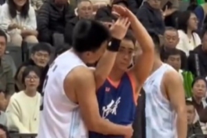 疑似親了趙繼偉？雷蒙：因為關(guān)系都很好 就會有一些小打小鬧