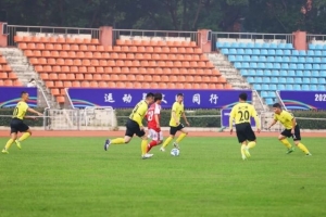 2025年張家港市企業(yè)足球超級聯(lián)賽開賽，共有8家企業(yè)參賽