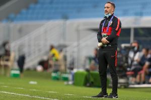 媒體人：佩雷拉賦閑了，有沒有足協(xié)官員愿意通過現(xiàn)成渠道去聊一聊