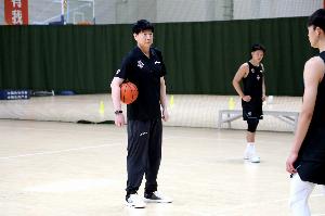 濟南時報：山東新賽季目標就是確保進前8基礎(chǔ)上 大力鍛煉年輕隊員