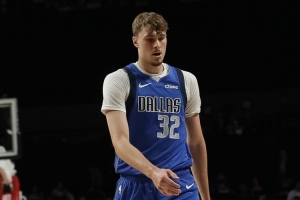 下半場4中0一分未得！弗拉格10中5&三分5中2拿到12分5籃板