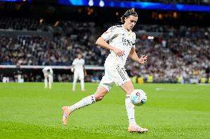 記者談A費(fèi)離開曼聯(lián)：滕哈赫簽馬拉西亞租雷吉隆，就是不給A費(fèi)機(jī)會(huì)