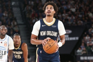 不予置評(píng)！普爾半場(chǎng)7中2&三分4中1拿9分5助攻 也出現(xiàn)3失誤