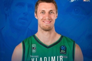 媒體人：福建男籃簽下斯洛伐克國(guó)家隊(duì)中鋒布羅茲安斯基