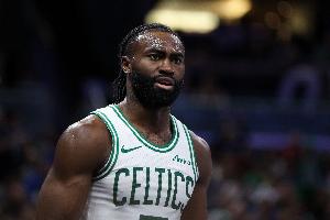 爵士凱爾特人裁判報(bào)告：漏吹杰倫-布朗被“滑鏟” 錯(cuò)判科塔犯規(guī)