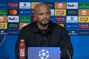 16連勝勢(shì)不可擋！恰當(dāng)戰(zhàn)術(shù)調(diào)整+滿級(jí)人格魅力，孔帕尼塑造新拜仁