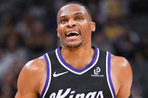 春風(fēng)許我再少年！威少13中9砍下23分16板10助 拿下第204次三雙！