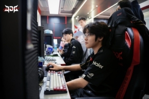 圈內(nèi)人：JDG想在中單輔助上下功夫 資金一直都不是問(wèn)題 積分才是