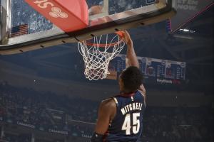 閑庭信步就砍45+！米切爾21中15狂轟46分4板8助1斷 得分賽季新高