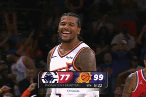 他放肆的笑！杰倫·格林三分轟進(jìn)領(lǐng)先22分打?？齑?開懷大笑！