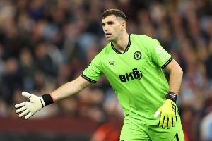 郵報(bào)：大馬丁副隊(duì)長(zhǎng)職務(wù)被剝奪，這可能與轉(zhuǎn)會(huì)曼聯(lián)失敗有關(guān)