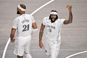 獨行俠這是有毒？！球隊三名中鋒濃眉萊夫利加福德都因傷打不了