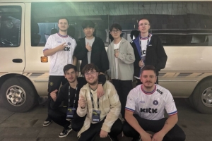 聯(lián)動(dòng)！CSGO小蜜蜂五人組與GALA、Meiko合影