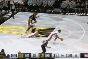 攻防一體！奧薩爾倒地斷球快速跟進再助攻斯圖爾特打?；@網(wǎng)