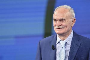 馬佐拉：勞塔羅是真正的隊長就像我一樣，希望他能捧起大耳朵杯