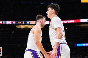 今日湖人慘敗于老鷹 賽后東契奇和斯瑪特沒有接受媒體采訪