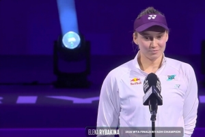 萊巴金娜：奪冠難以置信，薩巴連續(xù)兩年年終第一是了不起的成就