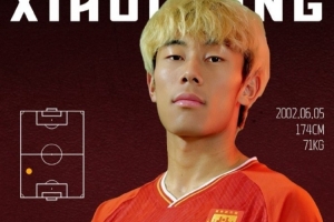 吉星高照！和曉強近三個賽季先后幫助西海岸、英博和銅梁龍升超