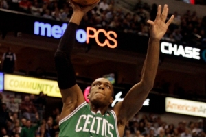 隆多：我只有1.85米高卻能一場搶14個籃板 因為了解球的反彈規(guī)律