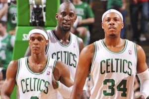 隆多：和超巨搭伙時(shí)會(huì)盡量給他們減負(fù) 他們只需專(zhuān)注于蓋帽或得分