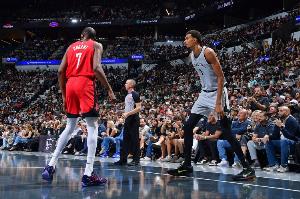 戰(zhàn)罷文班再戰(zhàn)字母 杜蘭特：與頂尖高手對決 這會激發(fā)你的最好狀態(tài)