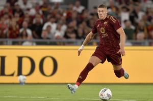 羅馬前鋒又傷一個！意媒：多夫比克股四頭肌受傷將接受進一步檢查